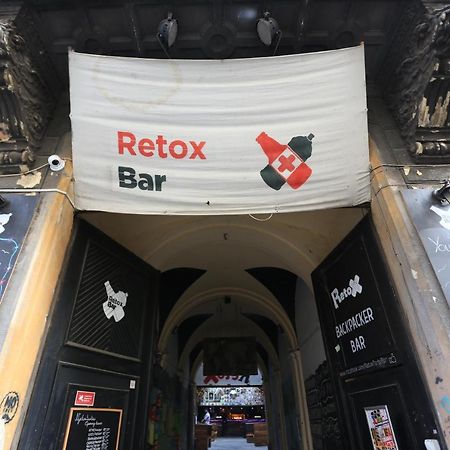 Retox Party Hostel Budapest Kültér fotó